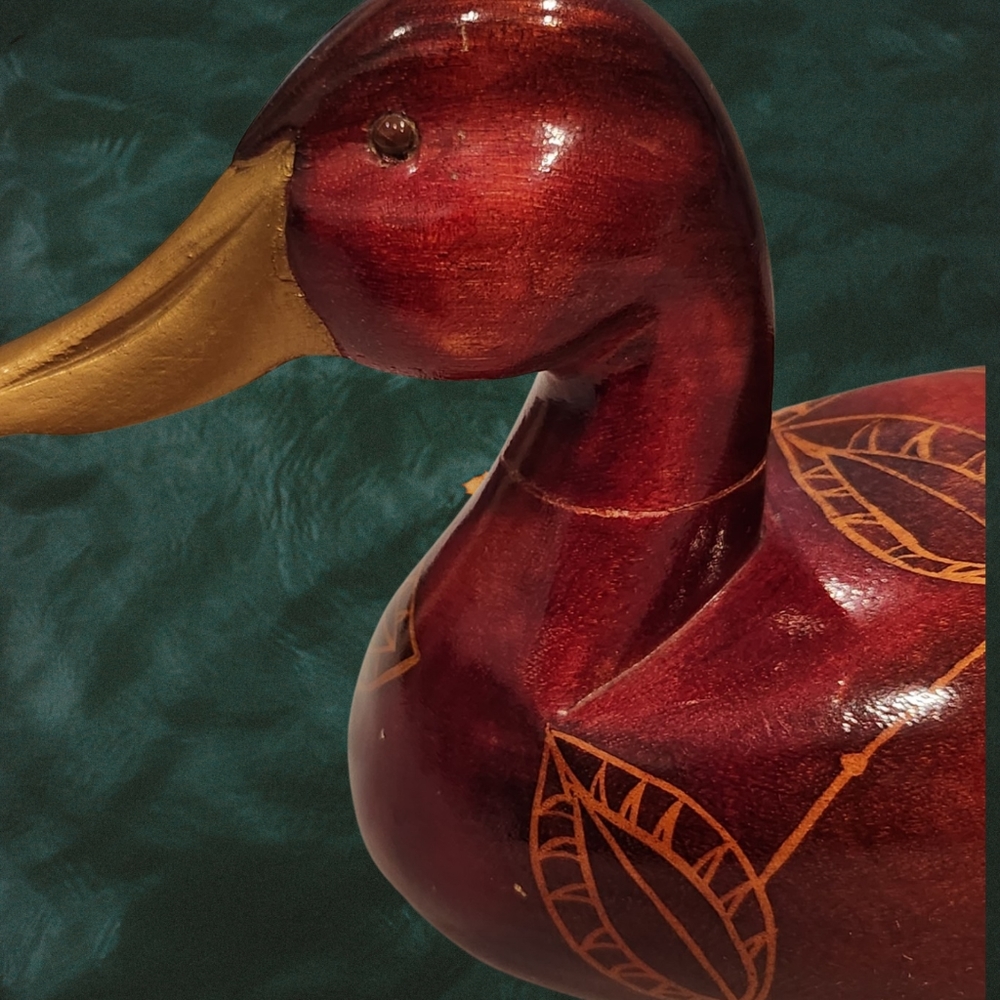 Vintage Amc Wood Carved Duck Red With Leaves‎ Hand Craved 12" - Picture 5 of 7